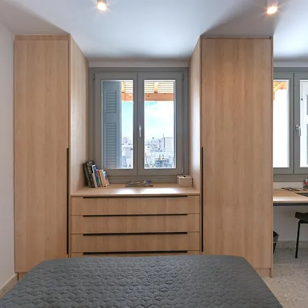 Top-floor With Stunning Views Of The Parthenon